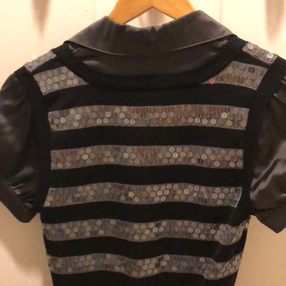 Grey/Black Sequence silk BEBE blouse - Picture 4 of 4